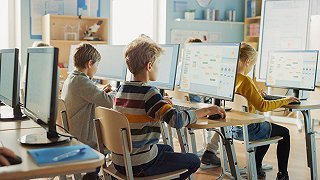 教育信息化2.0时代 基础设施成熟与硬件同质化挑战下的深度咨询服务价值