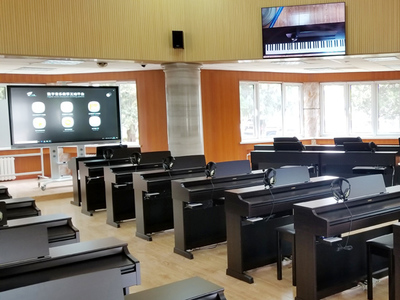 智慧钢琴教室 鑫三芙以专业教学设备与建设方案赋能音乐教育创新