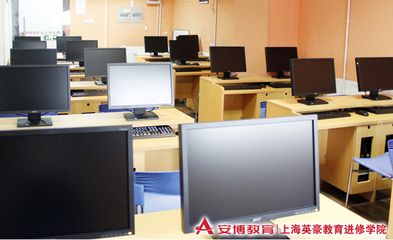 创意设计实训强化班 上海英豪教育点亮你的设计职业之路